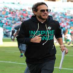 Mike McDaniel interviews with Ravens as they look to fill vacancy after John Harbaugh’s firing