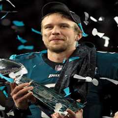 Nick Foles floats Broncos hope with savage backup QB jab at Patriots