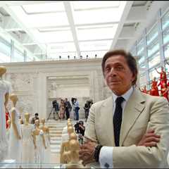 Valentino, Fashion Designer to the Jet Set, Dies at 93 in Rome