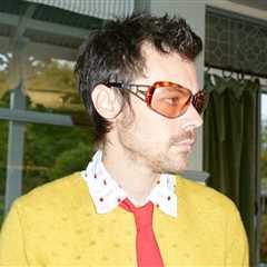 Harry Styles Announces First Single From New Album: Here’s When ‘Aperture’ Arrives