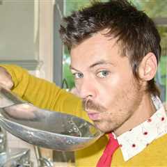 Harry Styles Talks Playful Album Title, New Single ‘Aperture’, & Popping Up at the Pope’s Reveal:..