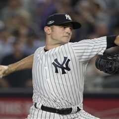 Longtime Yankees reliever David Robertson announces retirement