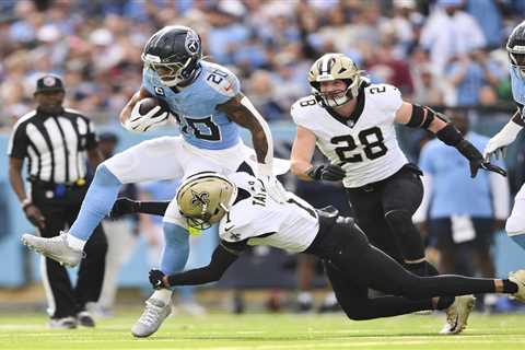 NFL Week 18 player props, predictions: Target Tony Pollard, Jayden Higgins