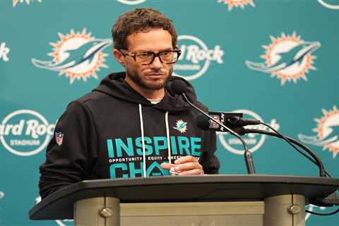 Mike McDaniel gets second coaching interview after disastrous Dolphins ending