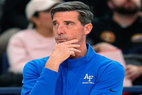 Air Force men’s basketball coach suspended indefinitely pending investigation in player treatment