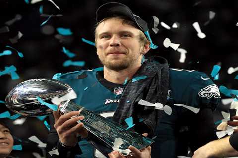 Nick Foles floats Broncos hope with savage backup QB jab at Patriots