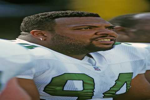 Ex-NFL player killed at LA homeless camp had been living on streets, had CTE: friends