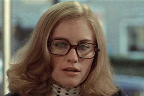 Betsy In 'Taxi Driver' 'Memba Her?!
