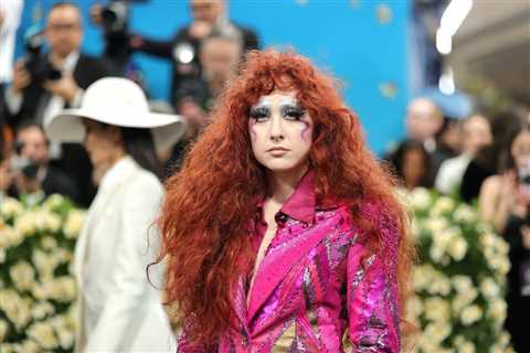 Chappell Roan, Teyana Taylor, Karol G & More Added as 2026 Grammy Presenters