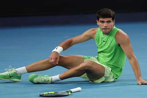 Alex Zverev fumes over ‘bulls–t’ Carlos Alcaraz decision in Australian Open classic