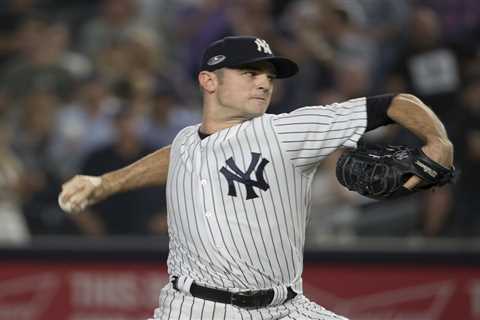 Longtime Yankees reliever David Robertson announces retirement