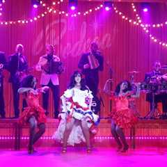 Cardi B Dominates ‘SNL’ With Explosive Performances of ‘Bodega Baddie’ and ‘ErrTime’: Watch