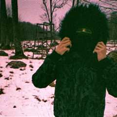 EsDeeKid Keeps It Rocking & Rolling With New Rager ‘Omens’