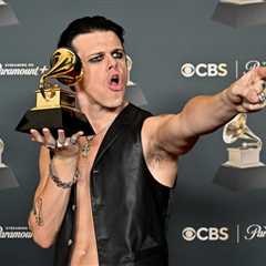 ‘Zombie’ Brings YUNGBLUD’s First Alternative Airplay No. 1 to Life