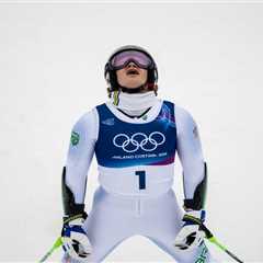 Brazilian Olympian has heart-warming moment with loved ones after winning historic skiing gold medal