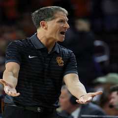 USC’s home woes continue during blowout loss against Illinois