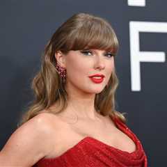 Taylor Swift’s ‘The Life of a Showgirl’ Named IFPI’s Biggest-Selling Global Album in 2025