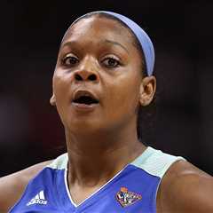 WNBA Champ Kara Braxton Dead At 43