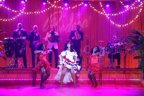 Cardi B Dominates ‘SNL’ With Explosive Performances of ‘Bodega Baddie’ and ‘ErrTime’: Watch