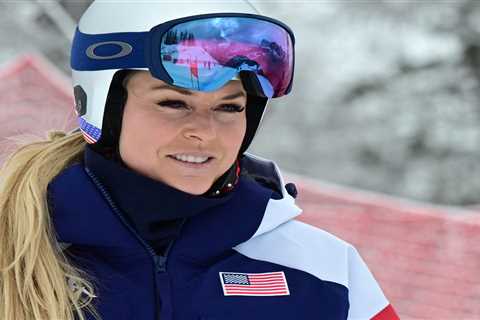 Lindsey Vonn still given outside shot at gold  by oddsmakers during Winter Olympics despite ACL tear