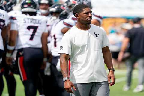 Aaron Glenn completes Jets coaching staff with four new hires