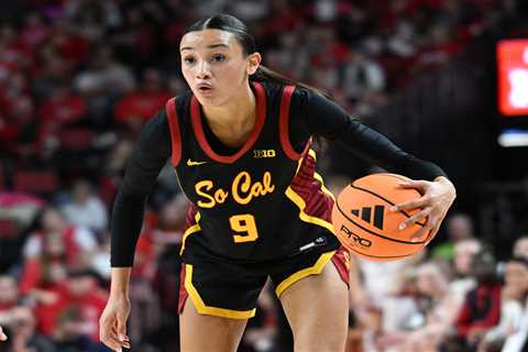 Freshman phenom Jazzy Davidson lifts surging USC past Indiana