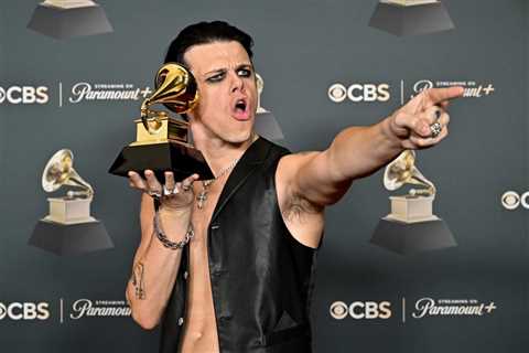 ‘Zombie’ Brings YUNGBLUD’s First Alternative Airplay No. 1 to Life