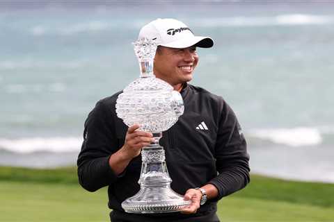 Collin Morikawa holds off Scottie Scheffler’s historic comeback bid for first PGA Tour win since..