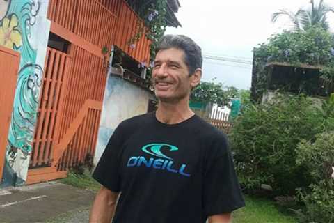 American Surf Legend Killed in Costa Rica Apartment Robbery, Girlfriend Survives