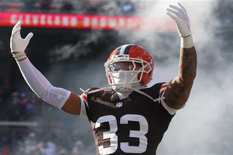 Cleveland Browns safety Ronnie Hickman jumped by group outside trendy Lower East Side hotel