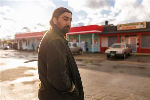 Noah Kahan Wanted Buying Tickets to Be Fair for Fans — Here’s How He Made It Happen