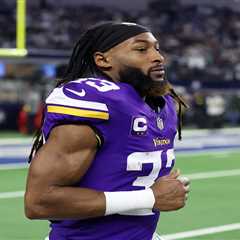 Vikings to cut Aaron Jones, Javon Hargrave in cap purge