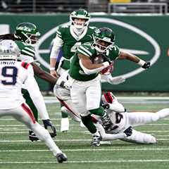 Jets re-signing electric kick returner Kene Nwangwu on one-year deal