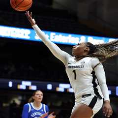 Inside New Jersey native Mikayla Blakes’ unlikely path from the dance studio to college hoops..