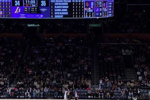 Trent McDuffie hit Lakers game hours before blockbuster trade to Rams