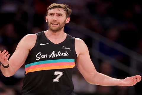 Hawks not changing their mind on Magic City strip club night promo after Luke Kornet controversy