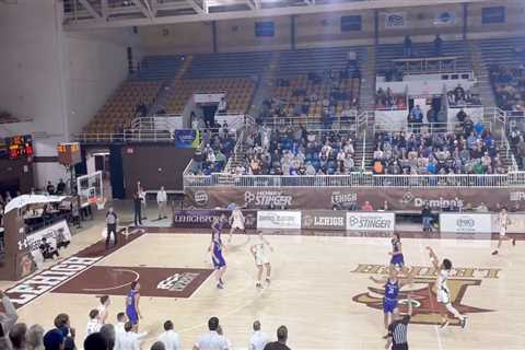 Lehigh provides first March Madness moment with half-court prayer