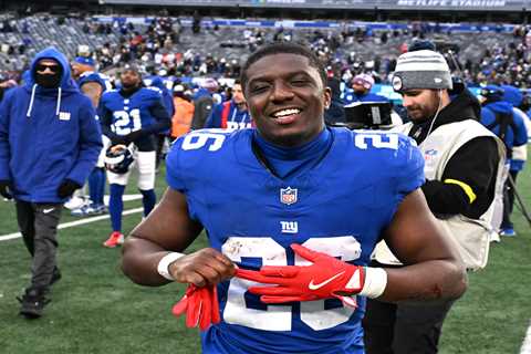 Giants surprisingly keep Devin Singletary with restructured deal