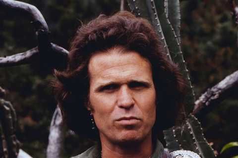 Country Joe McDonald Dead at 84