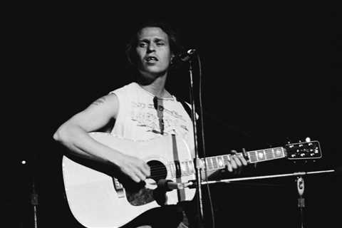 Country Joe McDonald of Country Joe and the Fish Dies at 84