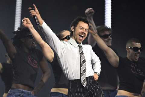 Here Are the Lyrics to Harry Styles’ ‘Aperture’