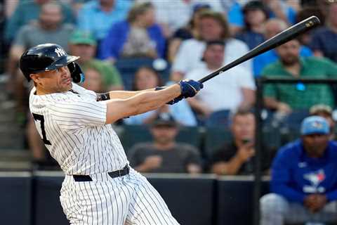 Giancarlo Stanton puts on Yankees power show with two mammoth home runs