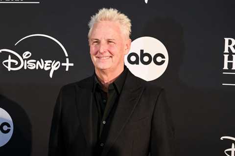 Pearl Jam Guitarist Mike McCready Announces Decades-In-The-Making Grunge Opera/Graphic Novel..