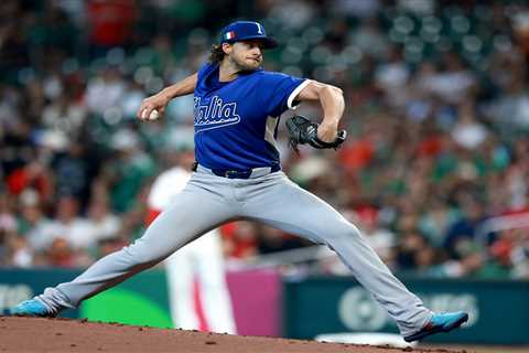 Italy makes abrupt pitching switch for WBC semifinal against Venezuela