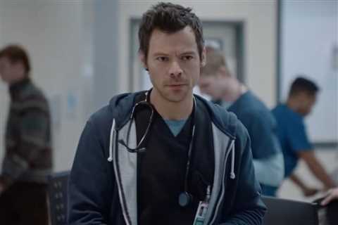 ‘The Pitt’ Star Reacts to Harry Styles’ MAHA Spoof of the Medical Drama on ‘SNL’: ‘It Was..