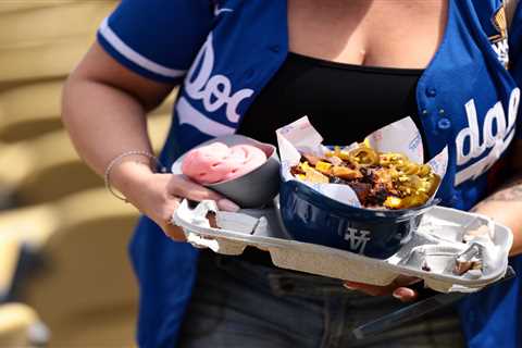 Dodgers fans consume extraordinary number of calories on game day