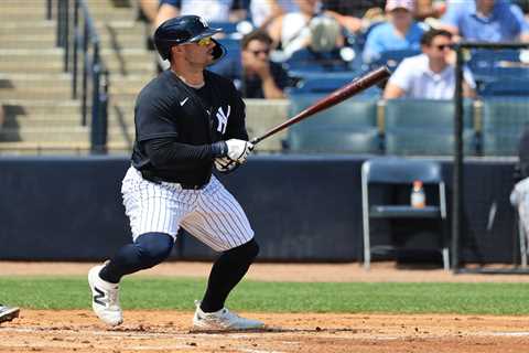 Randal Grichuk earns Yankees bench spot with Opening Day roster nearly set