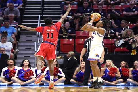 Ian Jackson delivered the all-around performance St. John’s needed in March Madness win over Kansas