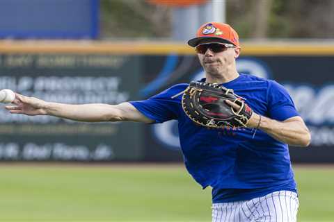 Mets decide on last two spots to finalize Opening Day roster