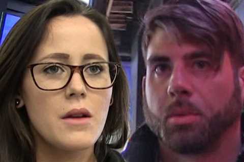 Jenelle Evans Spotted Dining With Ex David Eason and Kids in Vegas